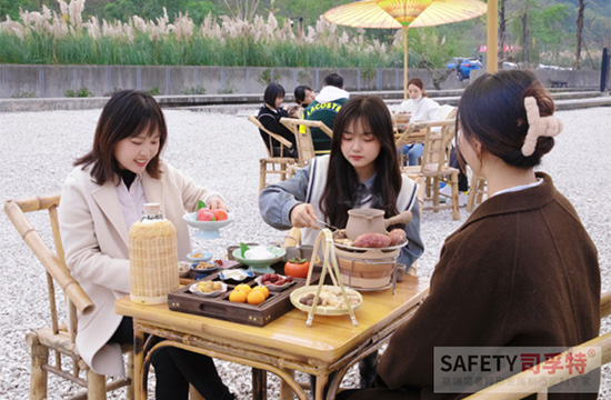圍爐煮茶：茶是關(guān)鍵，這兩類茶不適合煮[圍爐茶桌，自制圍爐]