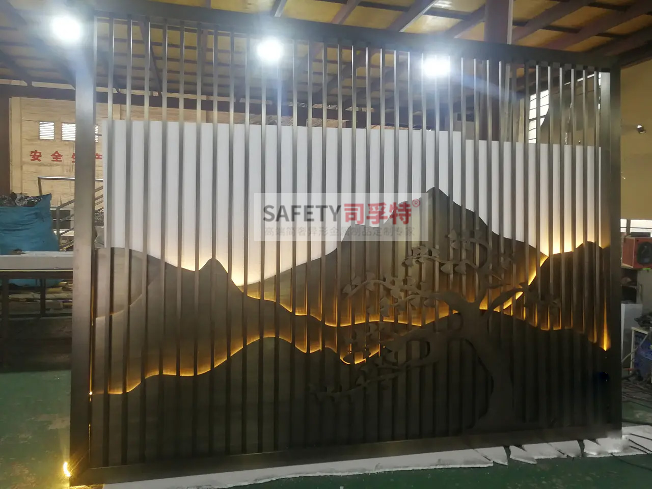 金屬山水屏風(fēng)隔斷：新中式古典風(fēng)，精致優(yōu)雅，輕奢舒適(圖3)