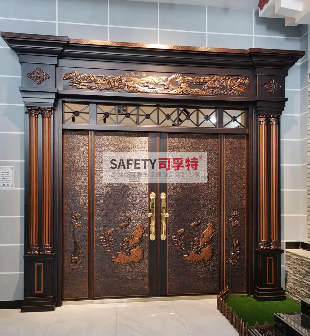 別墅大門用什么材質(zhì)好？[別墅銅門，鋁藝別墅大門](圖2)