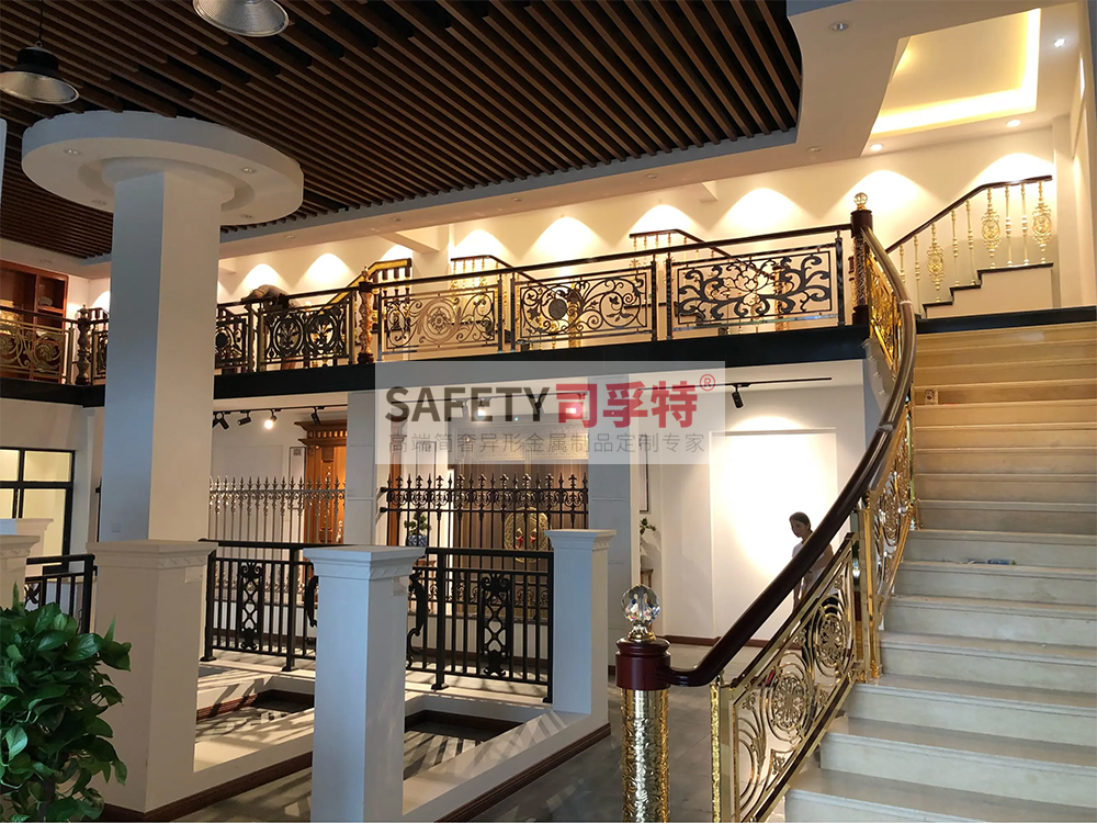 鋁藝鏤空雕花樓梯扶手：造型多樣，工藝成熟，彰顯高端品味(圖6)